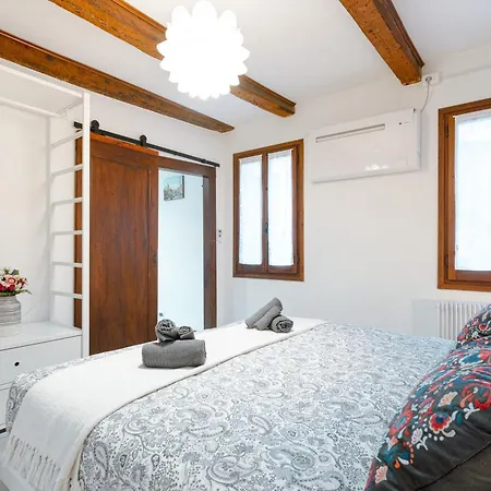 Incantevole Nido Veneziano A 8 Min Da San Marco Apartmán *
